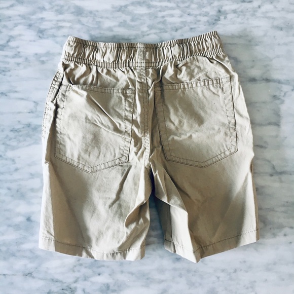 Pull on Khaki shorts size 4T - Picture 2 of 2